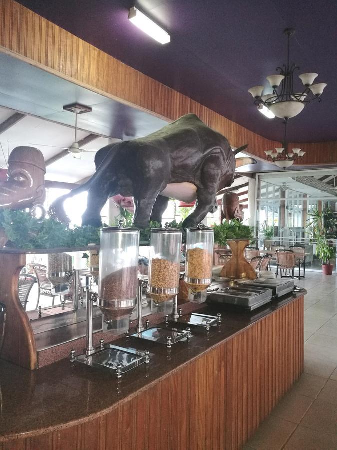 Honiara Hotel Zewnętrze zdjęcie