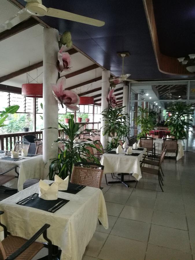 Honiara Hotel Zewnętrze zdjęcie